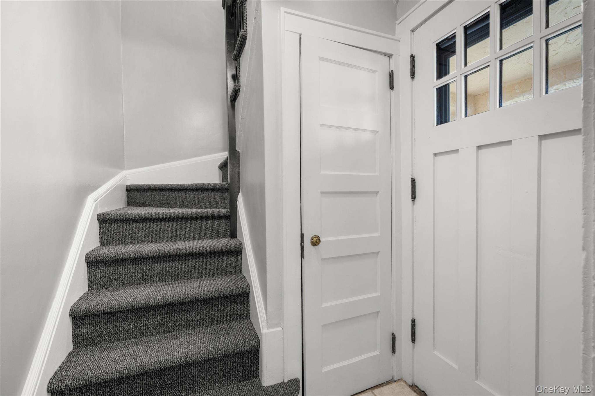 823 Lester Avenue Property Photo 3