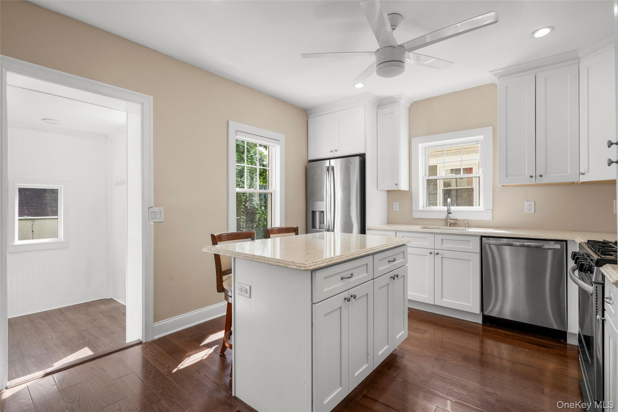 823 Lester Avenue Property Photo 10
