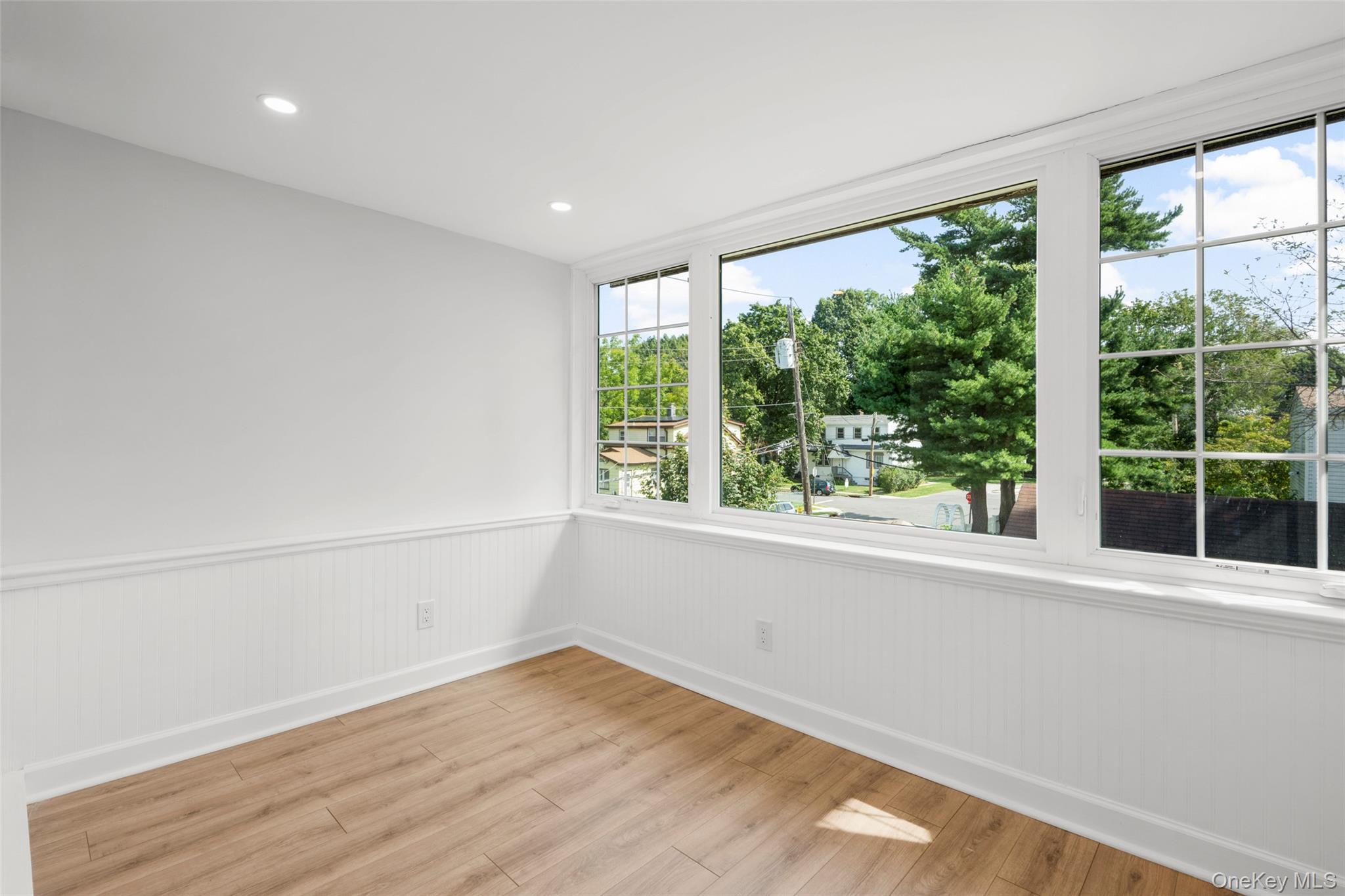 823 Lester Avenue Property Photo 17