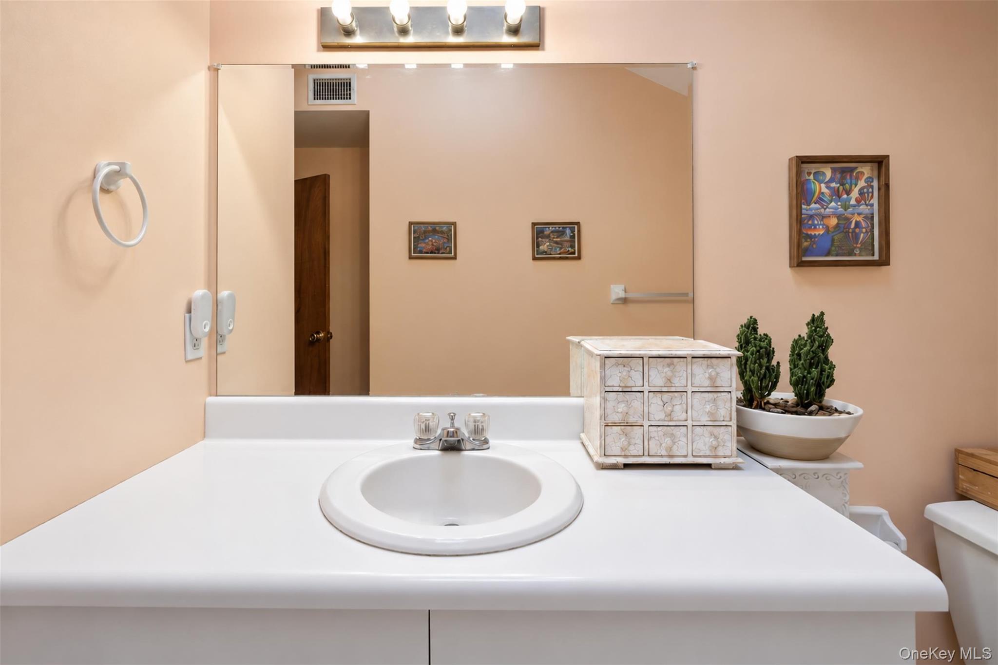 15 Aron Court Property Photo 14