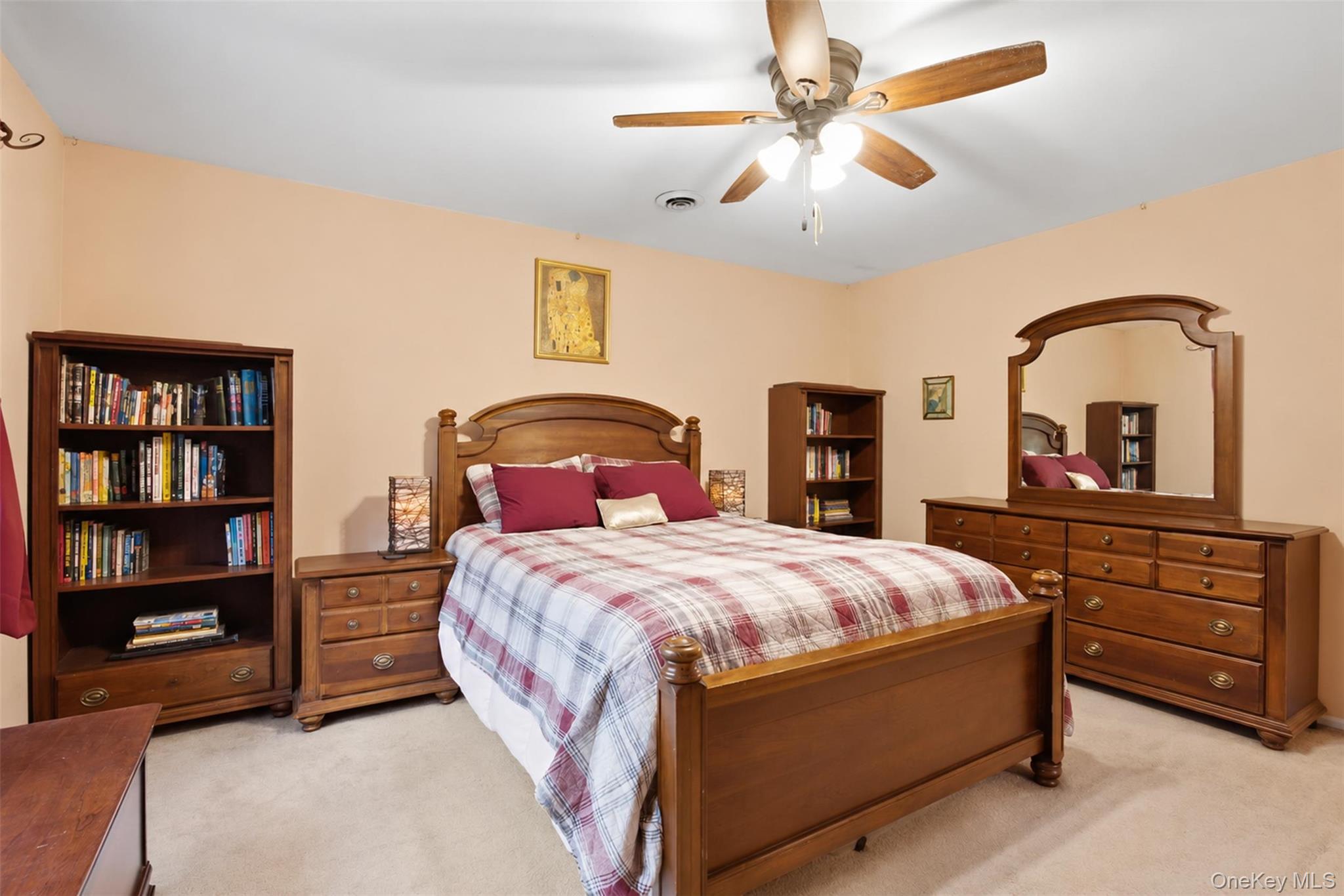 15 Aron Court Property Photo 16