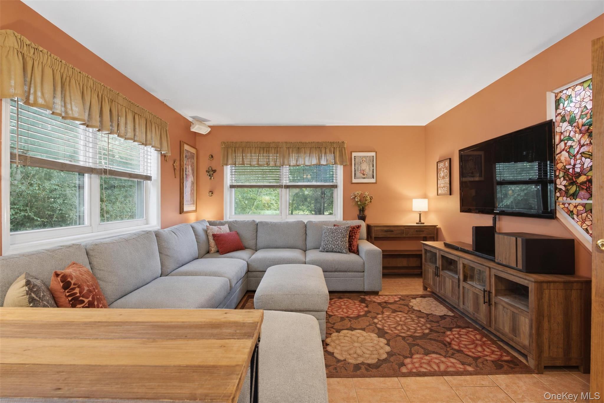 15 Aron Court Property Photo 23