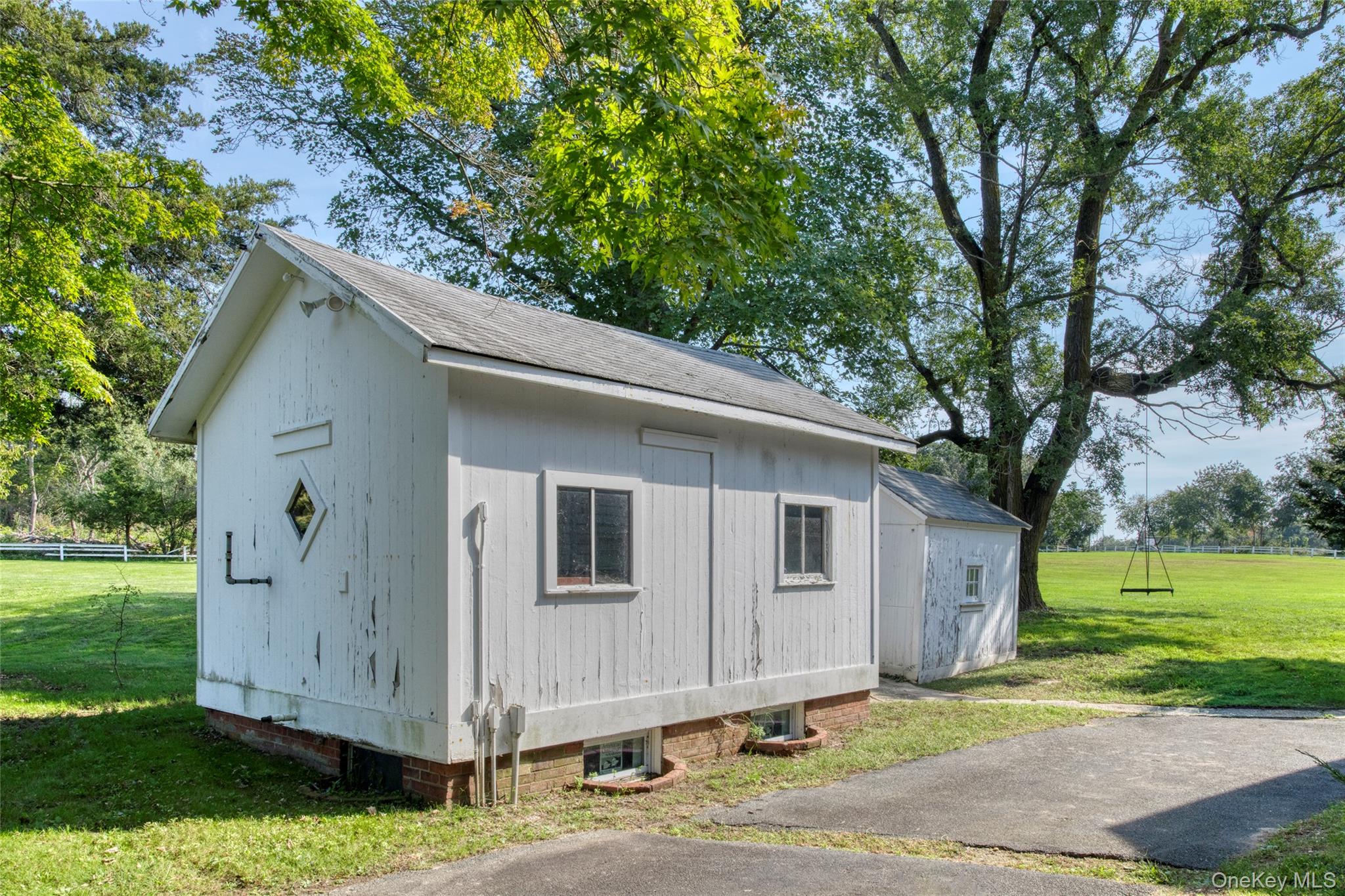 2220 Akerly Pond Lane Property Photo 6