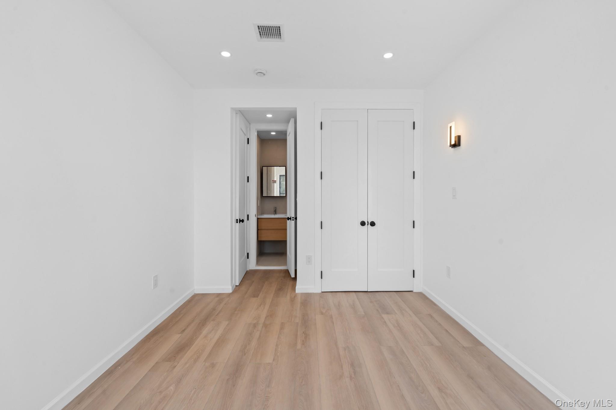 35 Euclid Avenue Property Photo 7