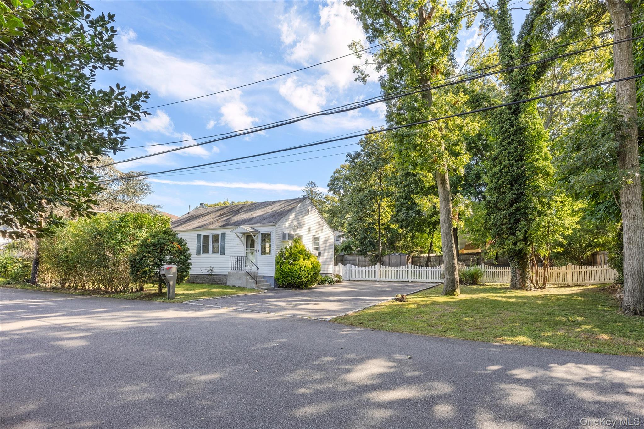 294 Deer Road Property Photo 3