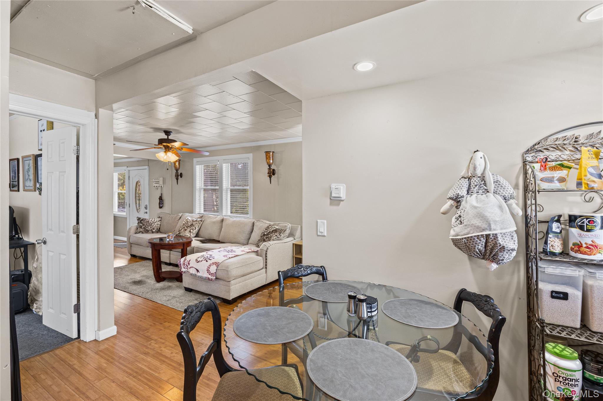 294 Deer Road Property Photo 16