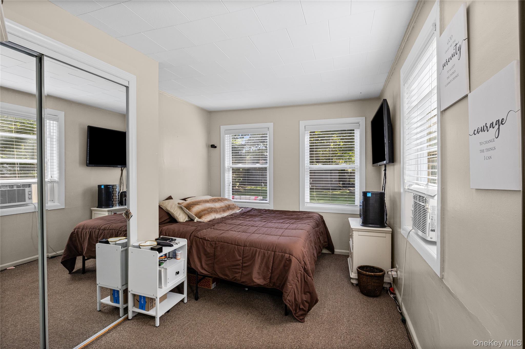 294 Deer Road Property Photo 20