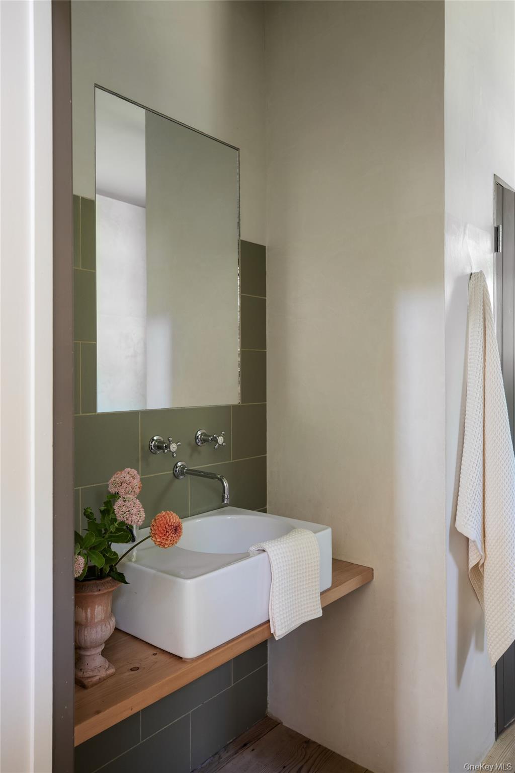 16 Bachus Road Property Photo 38
