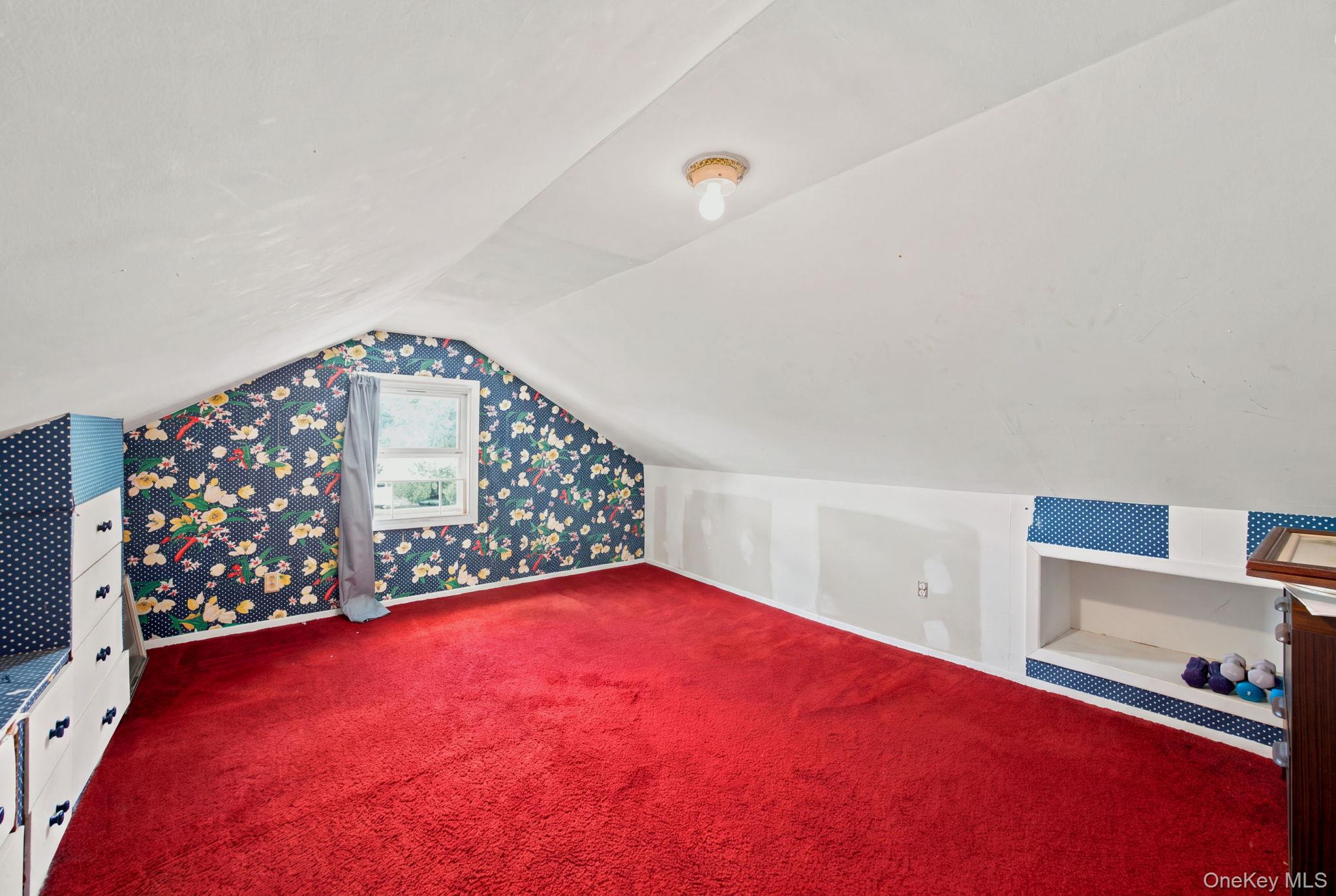 27 South Drive Property Photo 13