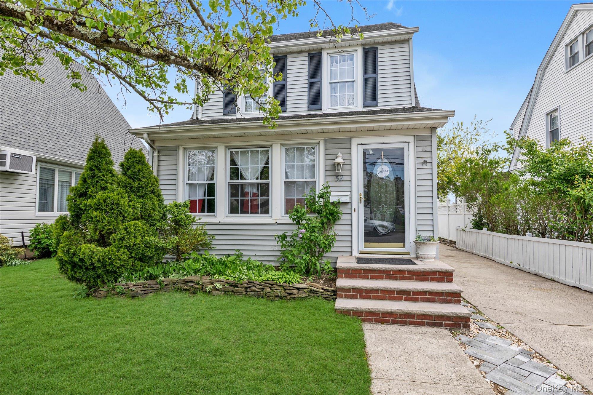 52 Syracuse Street Property Photo 1