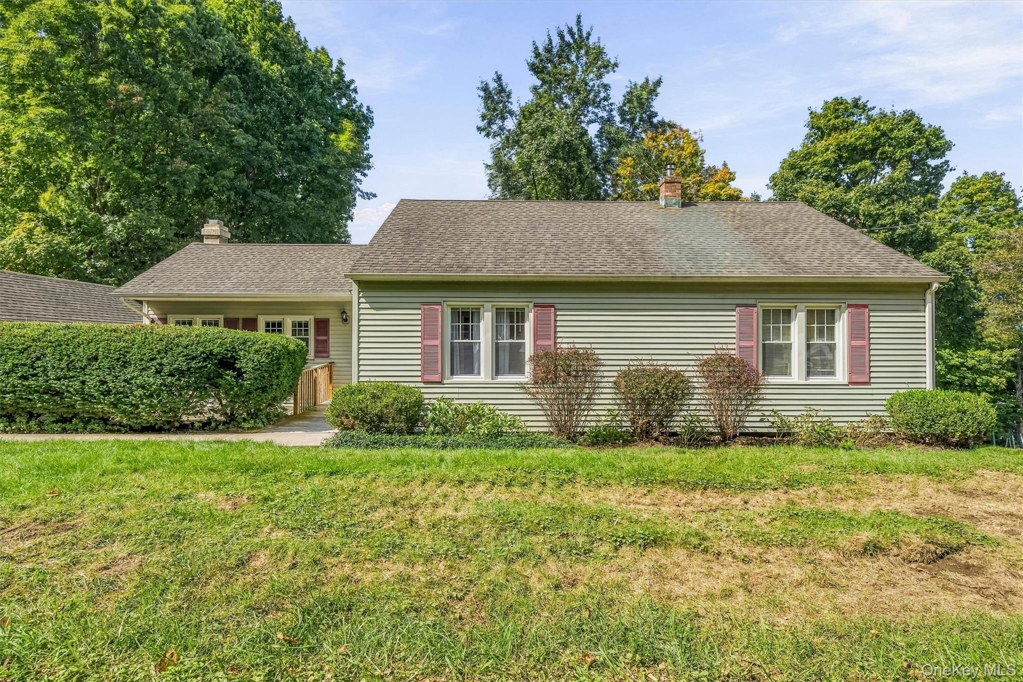 22 Sunrise Heights Property Photo 2