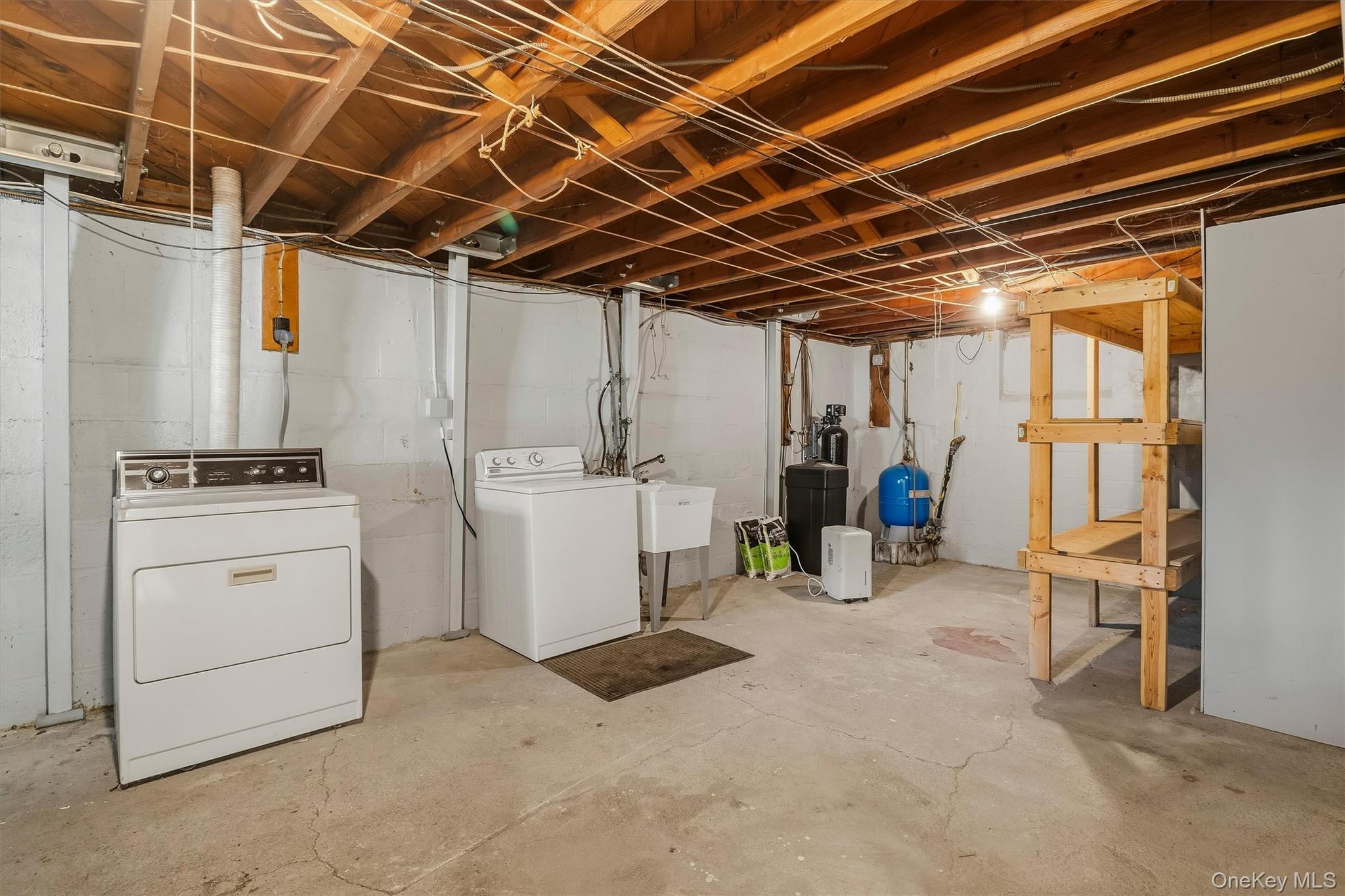 22 Sunrise Heights Property Photo 29