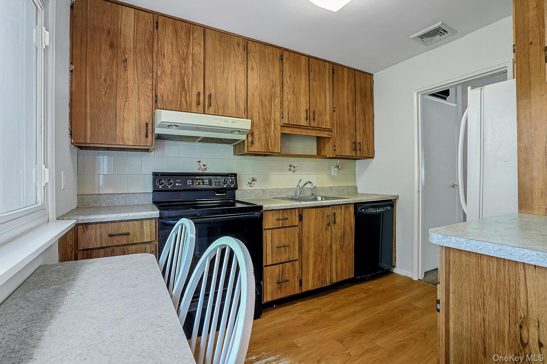 5 Seward Court Property Photo 17