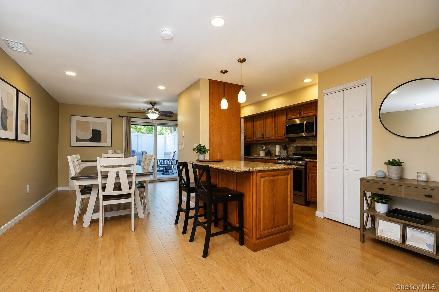 30 Hemlock Court Property Photo 8