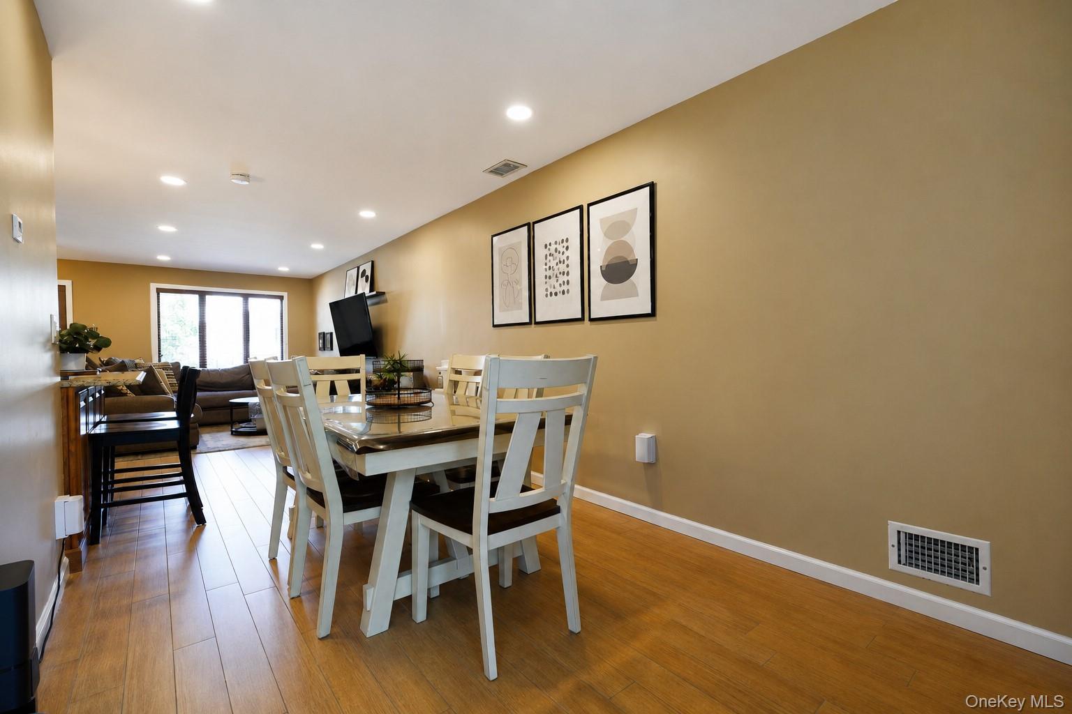 30 Hemlock Court Property Photo 14