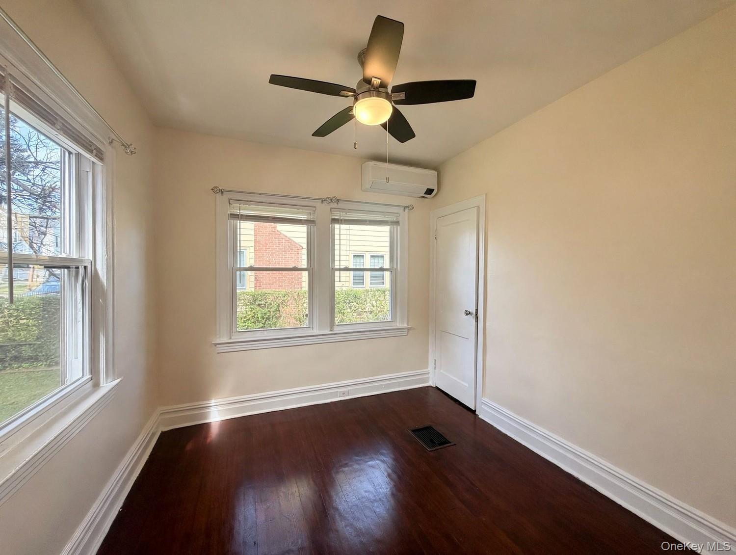 421 Union Avenue Property Photo 11