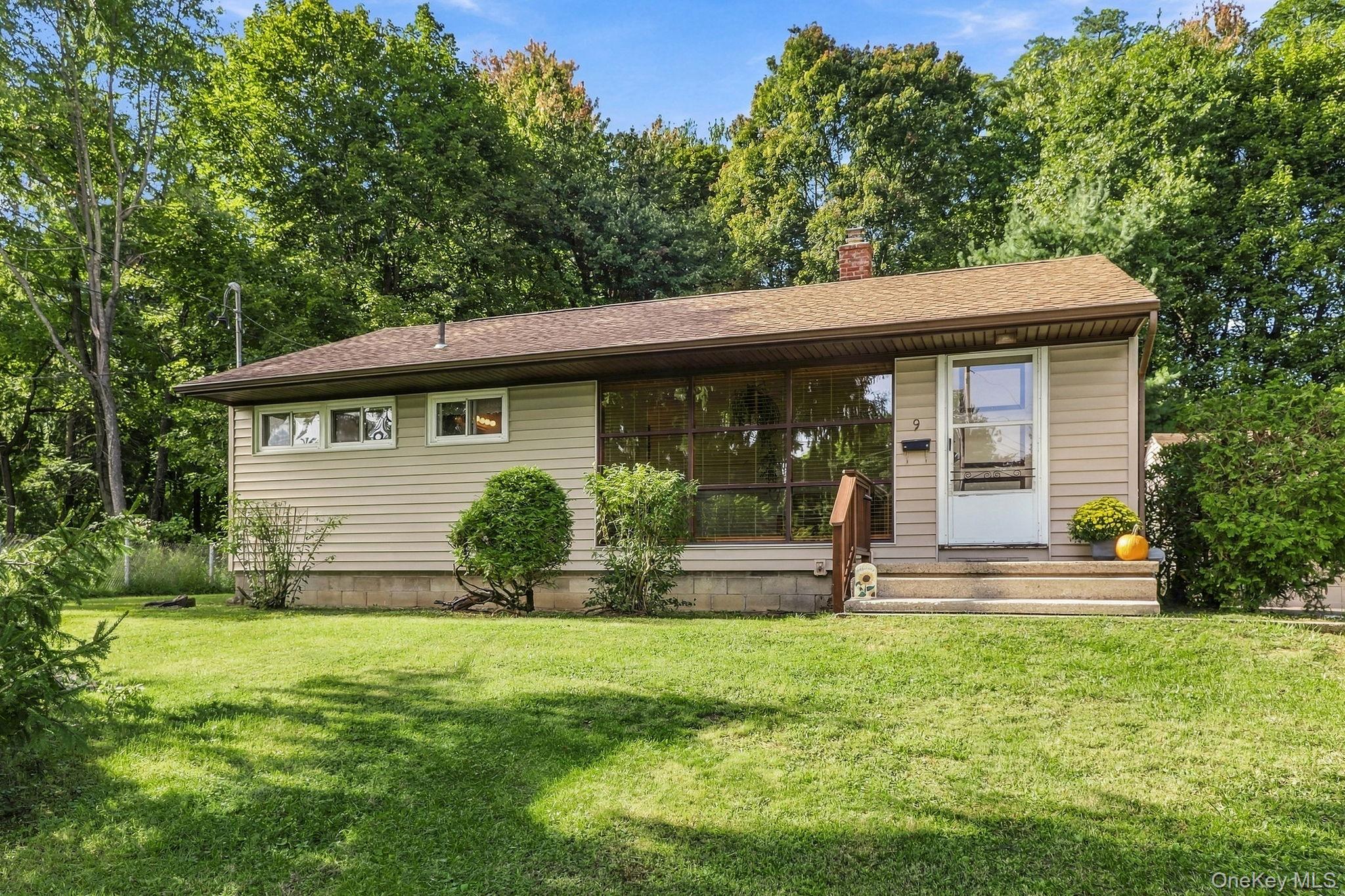 9 Glen Drive Property Photo 2