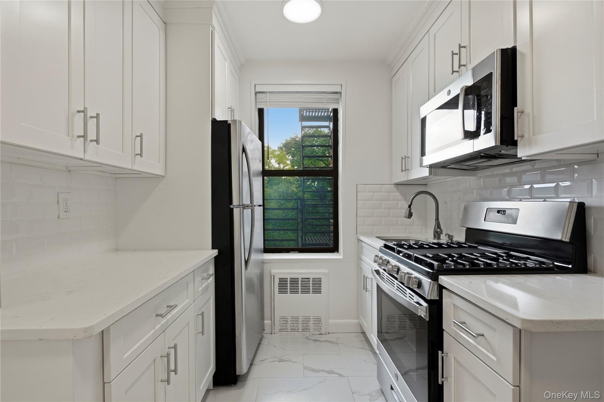 575 Bronx River Road 5f Property Photo 8
