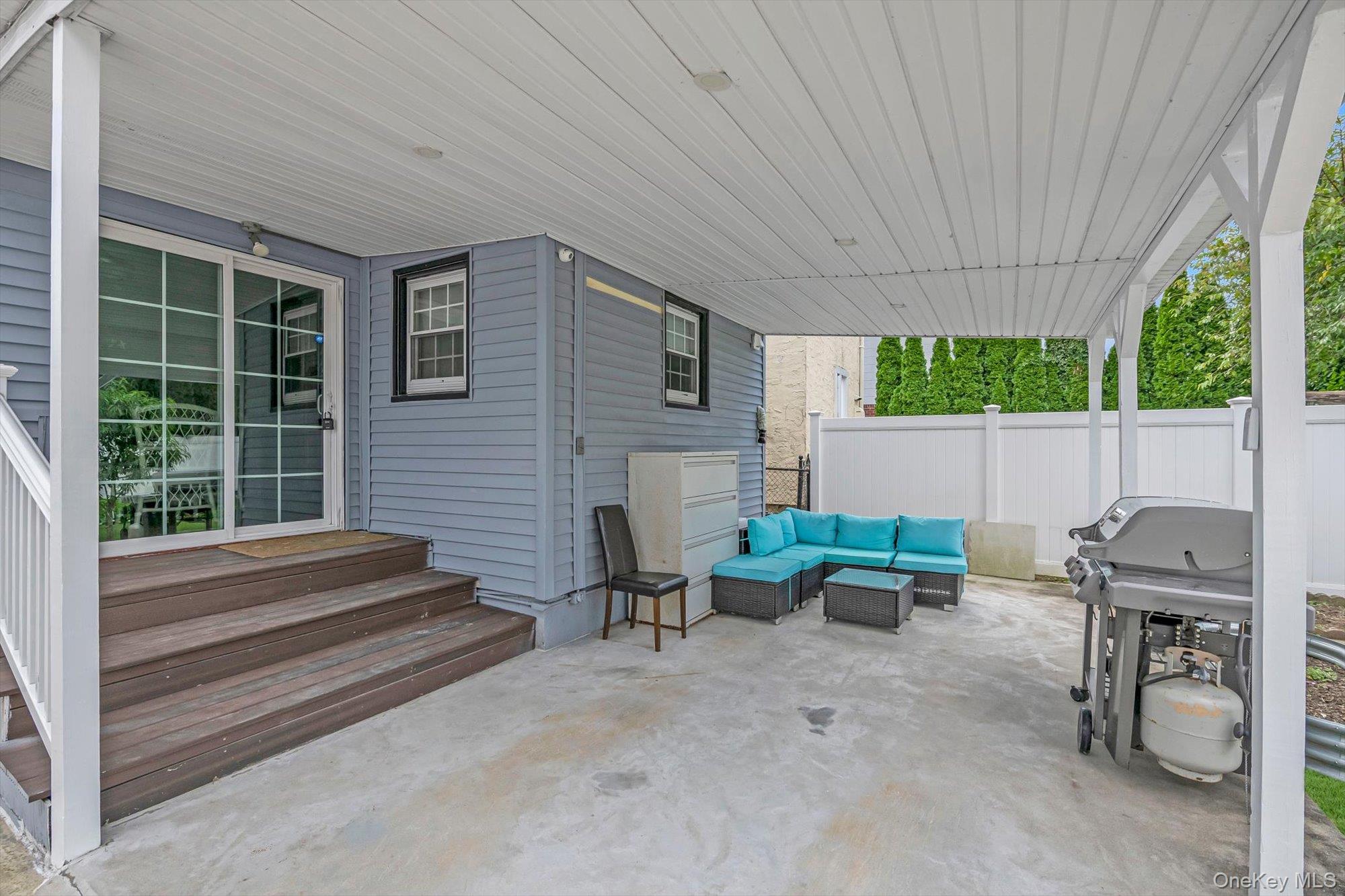93 1st Street Property Photo 18