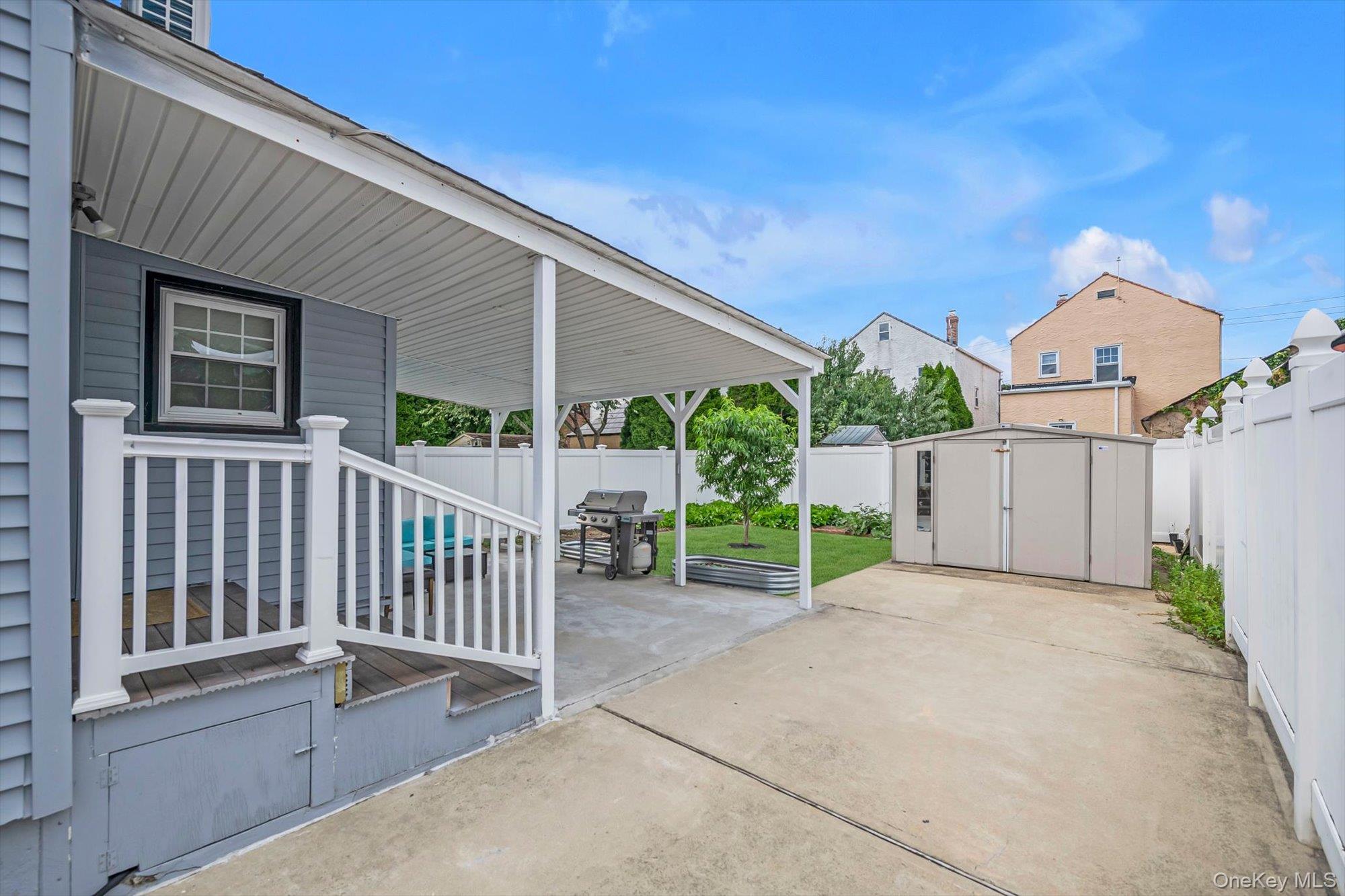 93 1st Street Property Photo 19