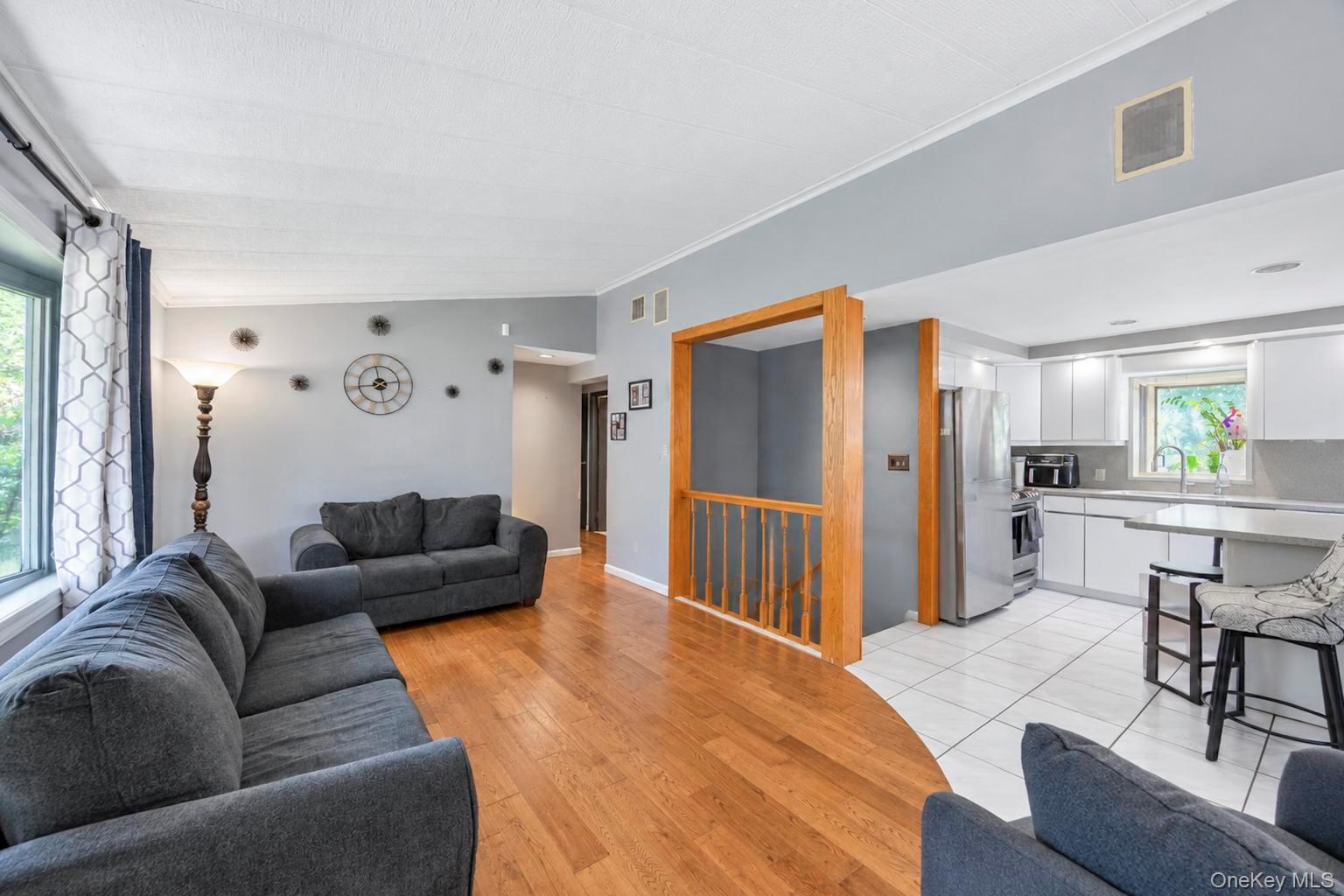 346 Jamaica Avenue Property Photo 4