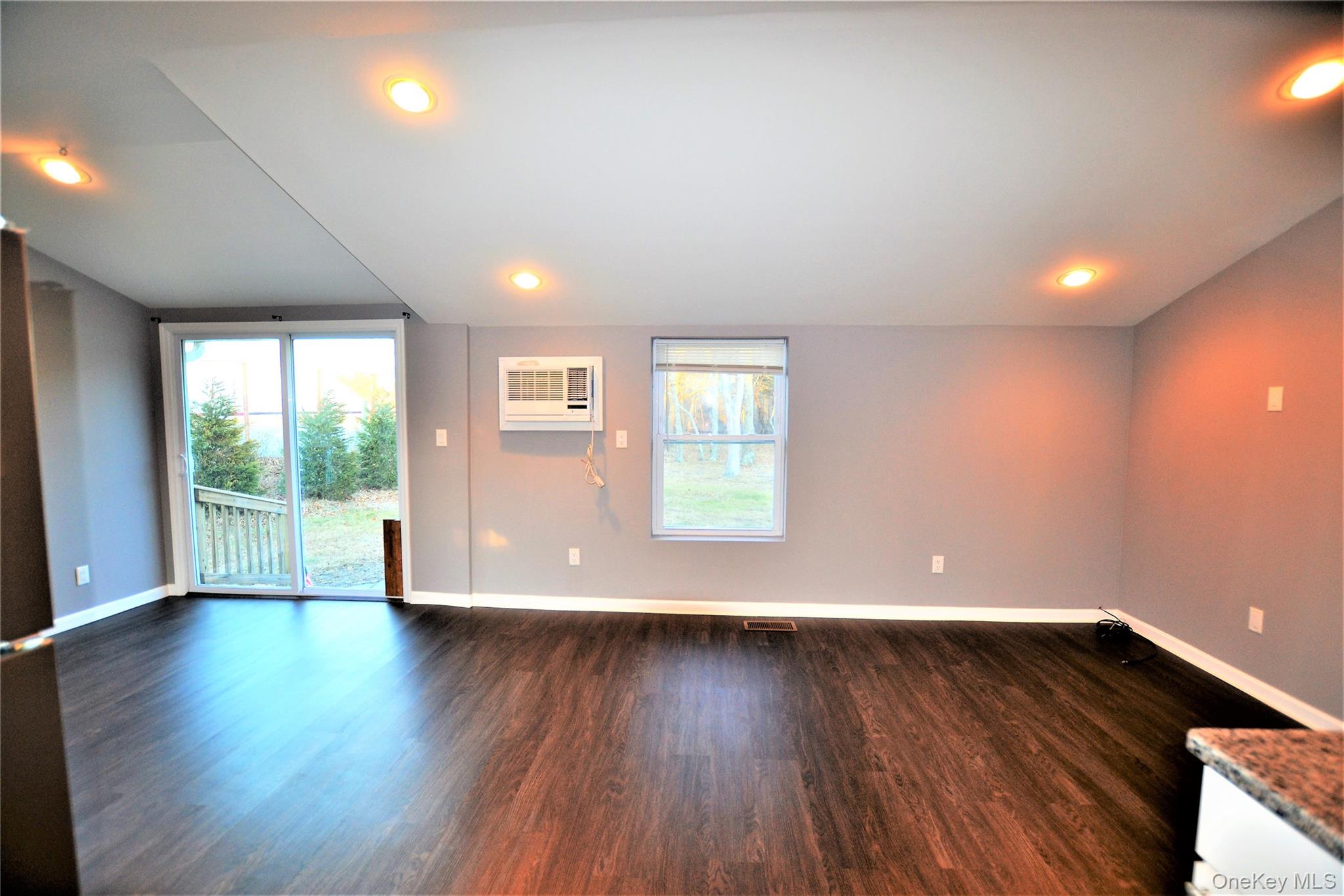 80 Depot #b Property Photo 3
