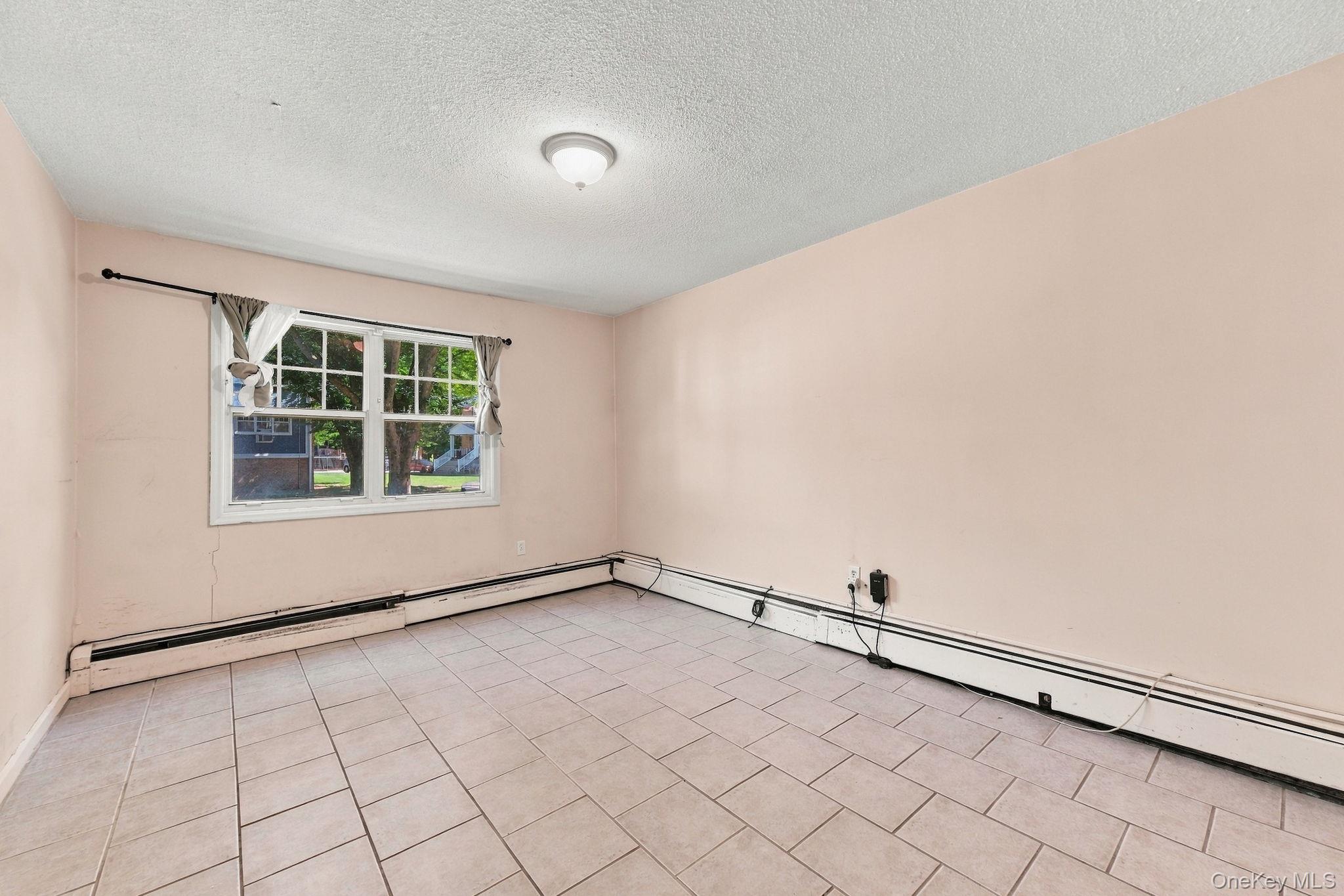 2301 Barclay Manor 23a Property Photo 8