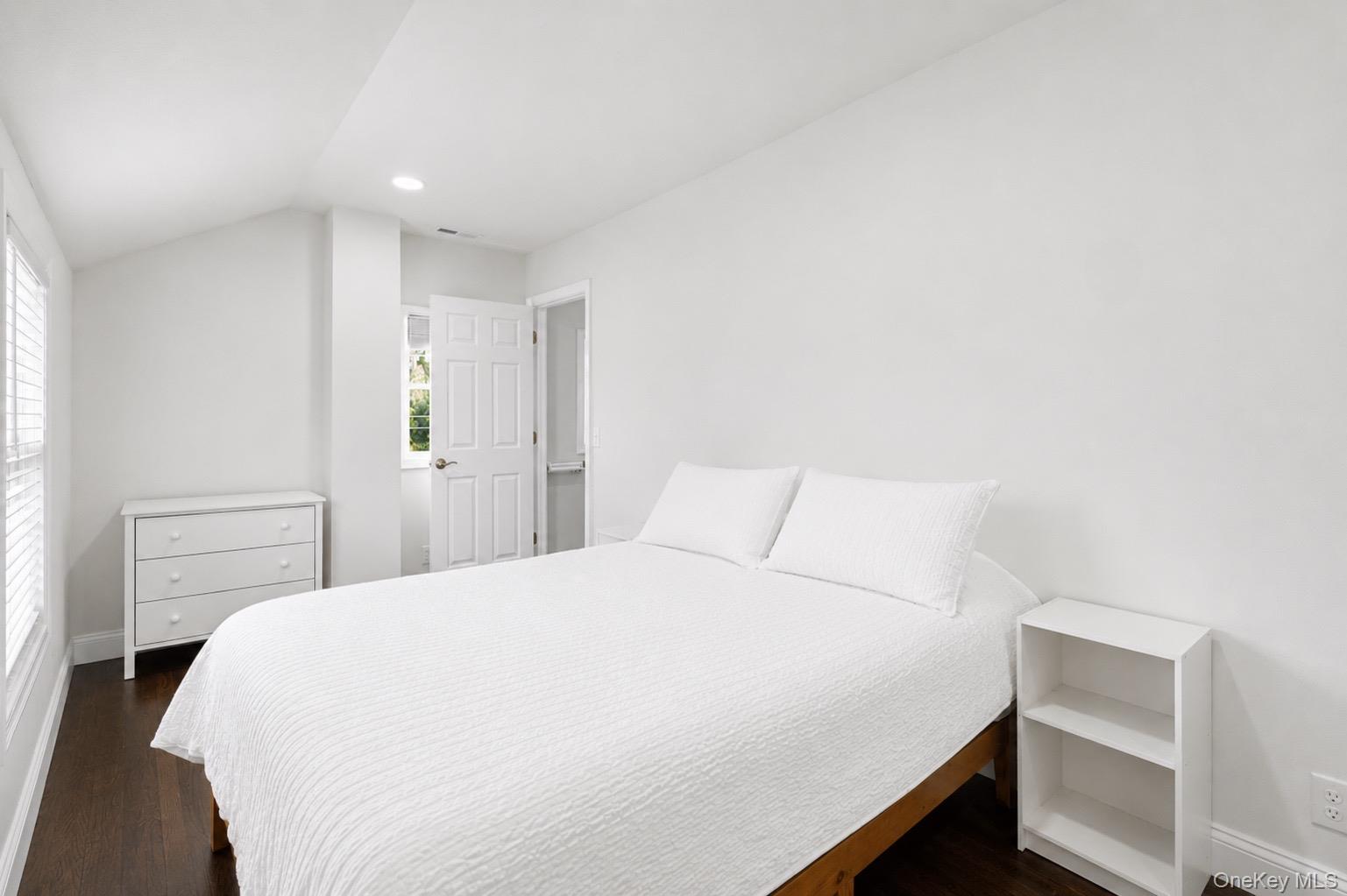 2 Taft Avenue Property Photo 14