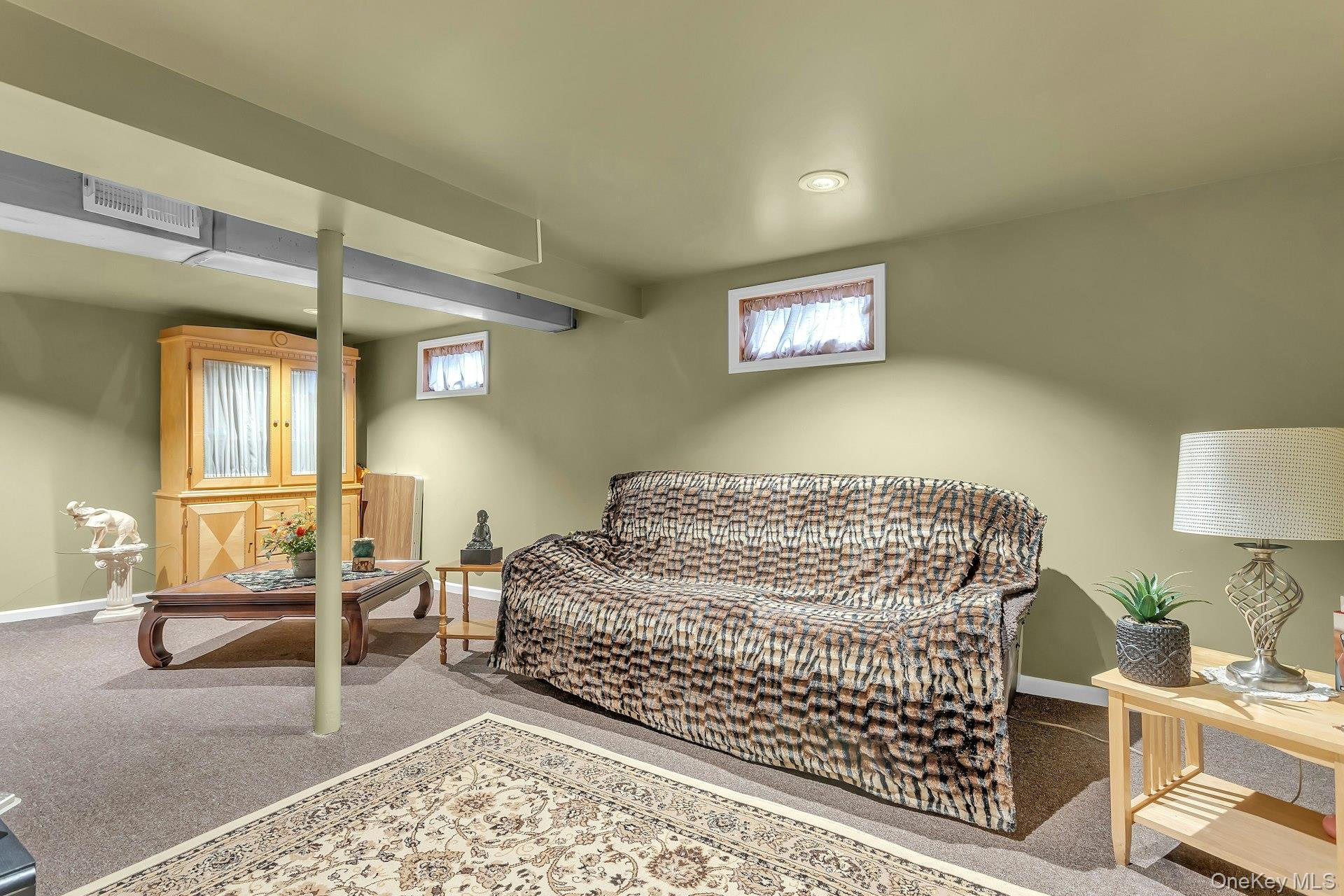 996 Merillon Avenue Property Photo 11