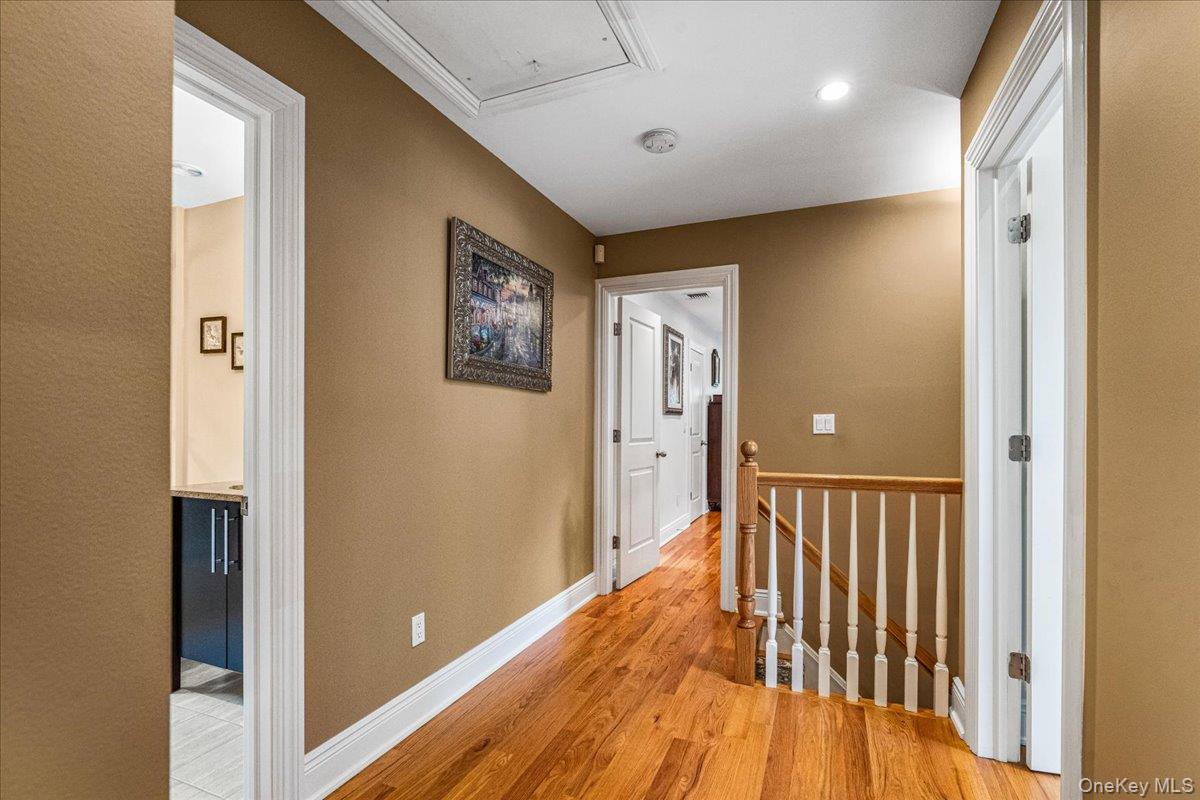 53 State Place Property Photo 11