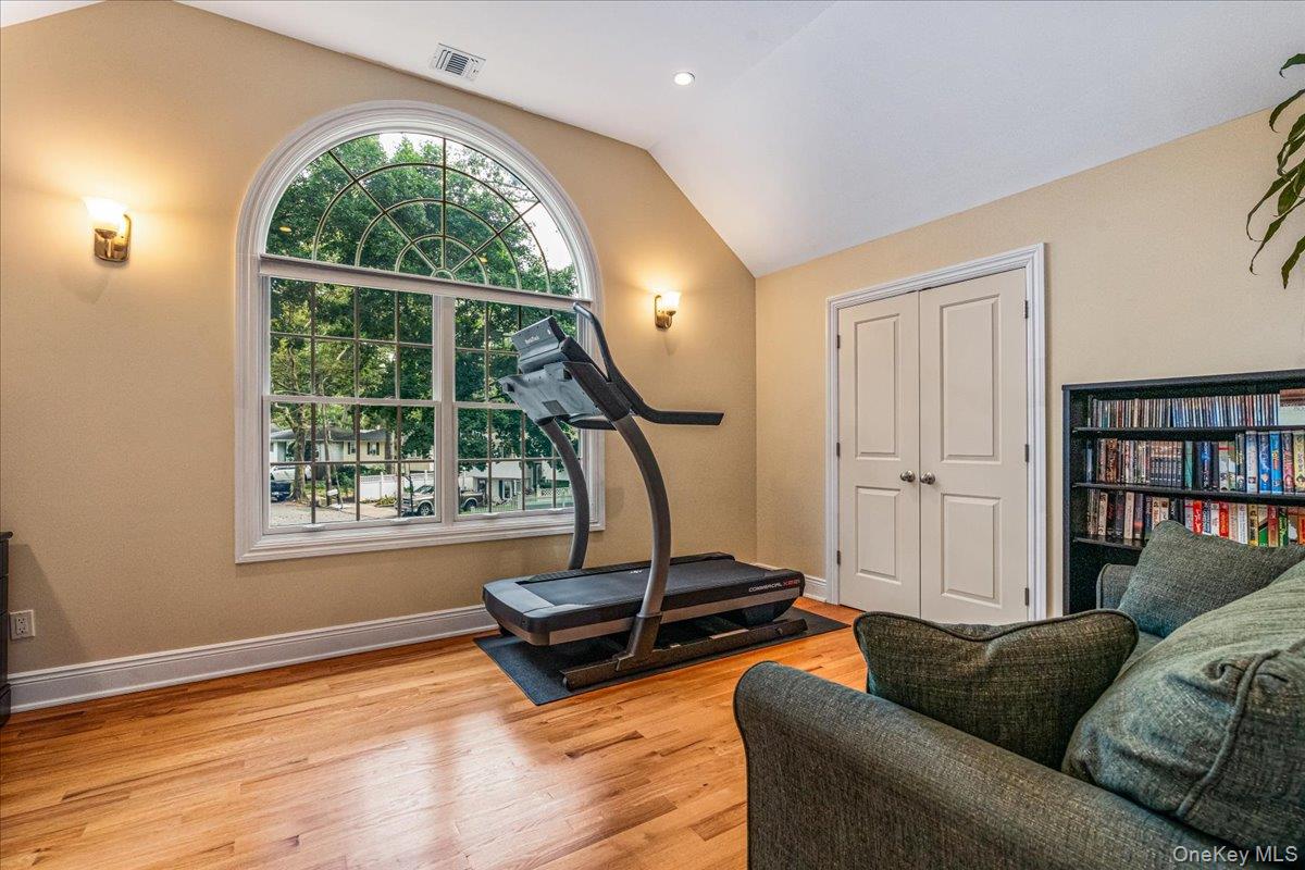 53 State Place Property Photo 18