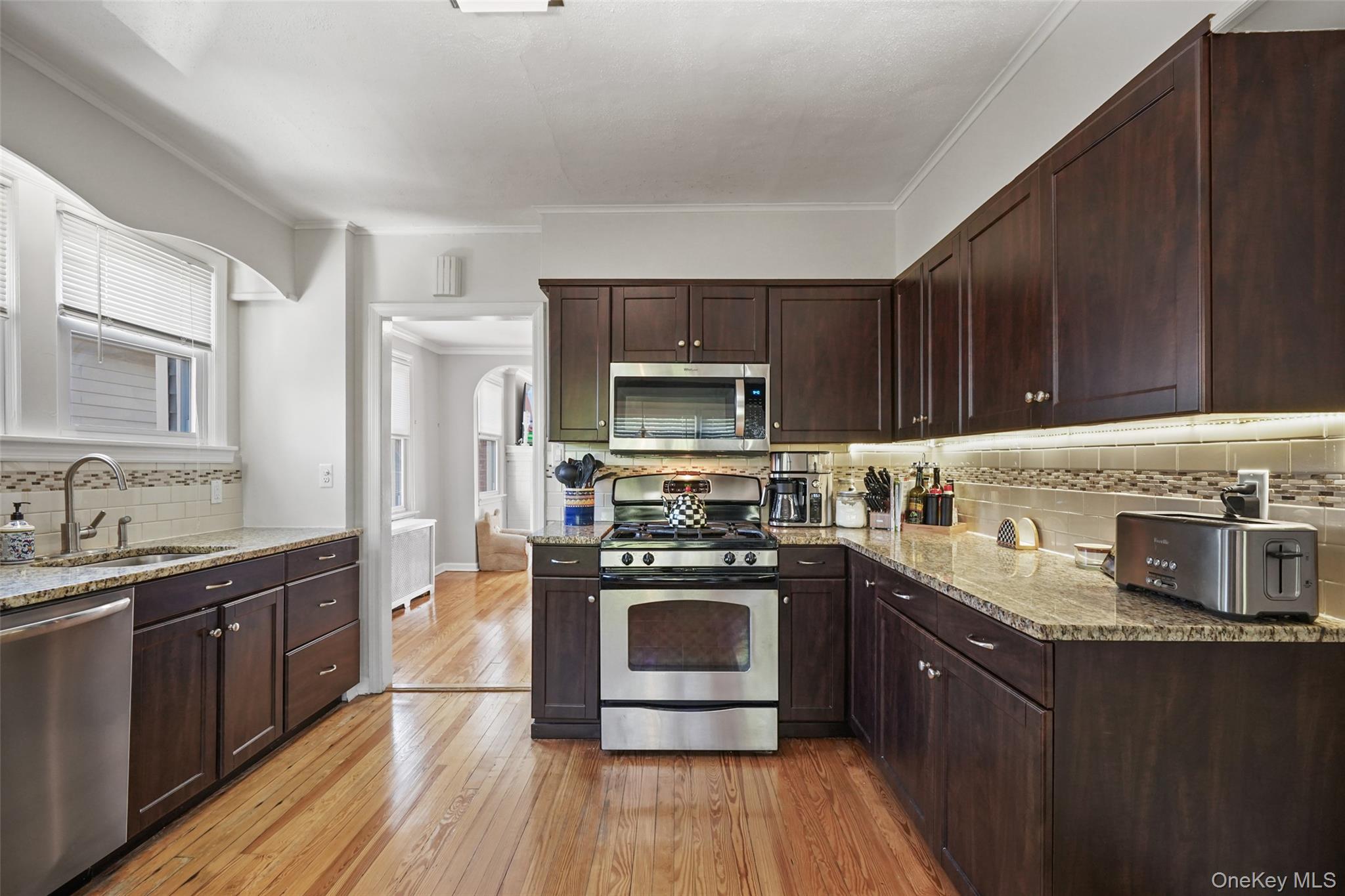 315 Stanley Avenue Property Photo 7
