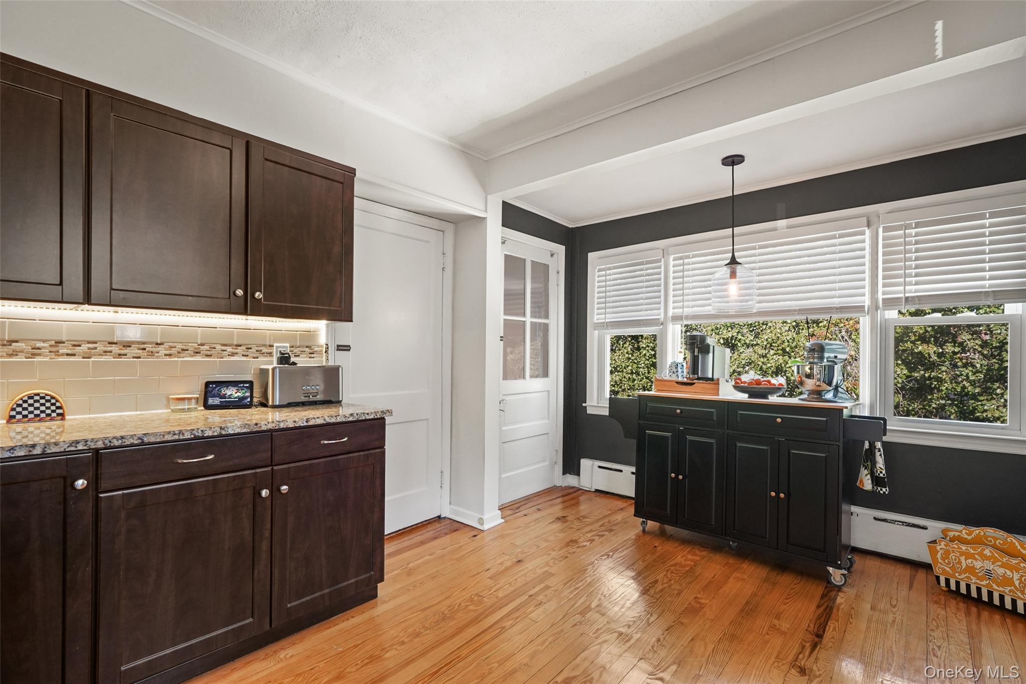 315 Stanley Avenue Property Photo 8