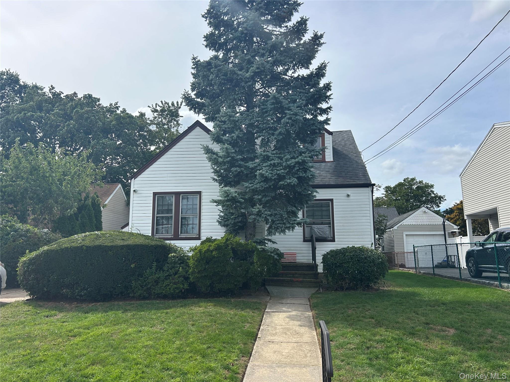 304 Lorraine Street Property Photo 1