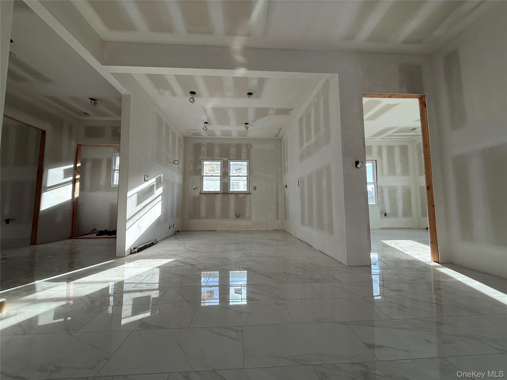 36 E Fulton Street Property Photo 5