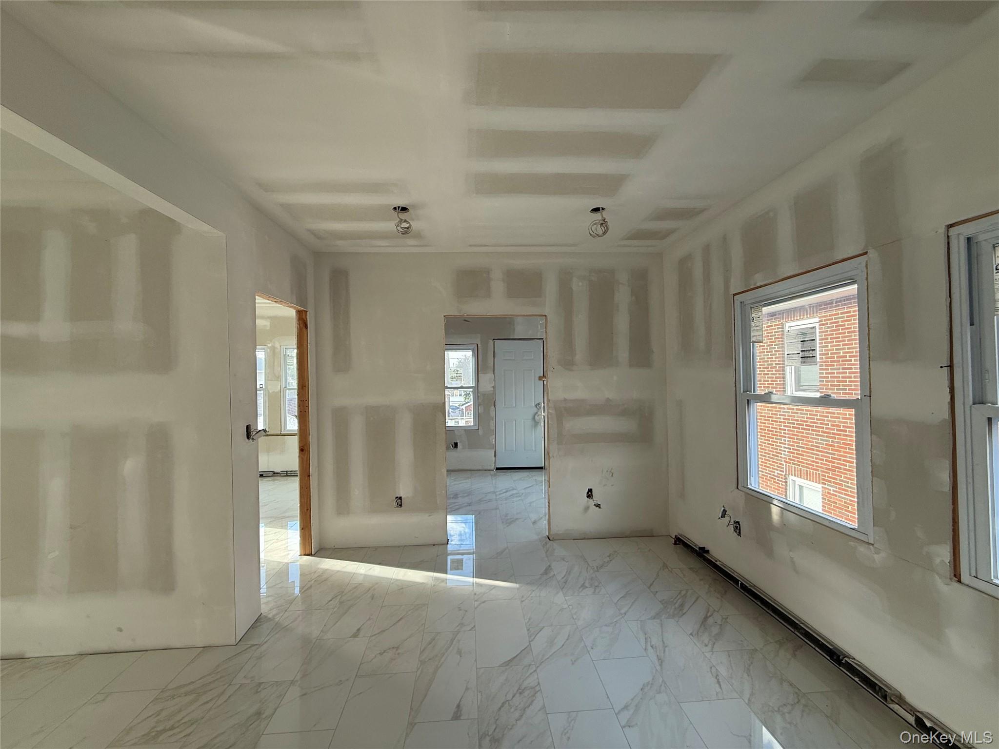 36 E Fulton Street Property Photo 7