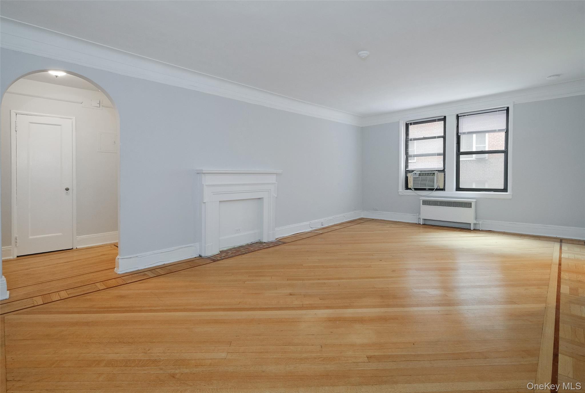 1 Broad Parkway 4l Property Photo 7