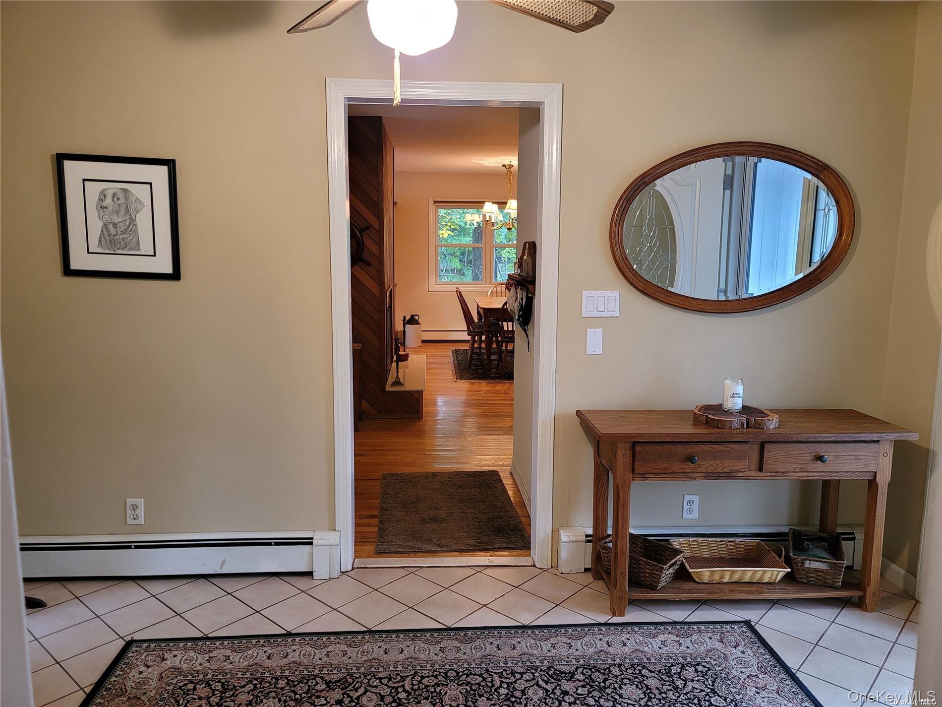 101 N Country Road Property Photo 3