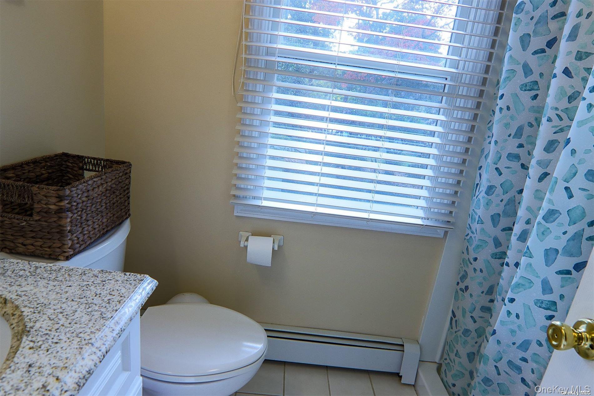 101 N Country Road Property Photo 15