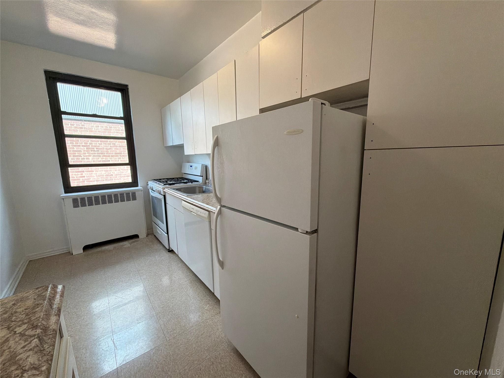 23 Schenck Avenue 3af Property Photo 9