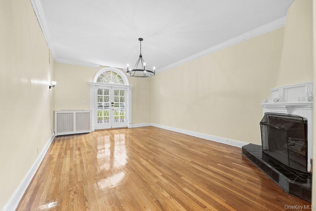 111 N Broadway C Property Photo 5