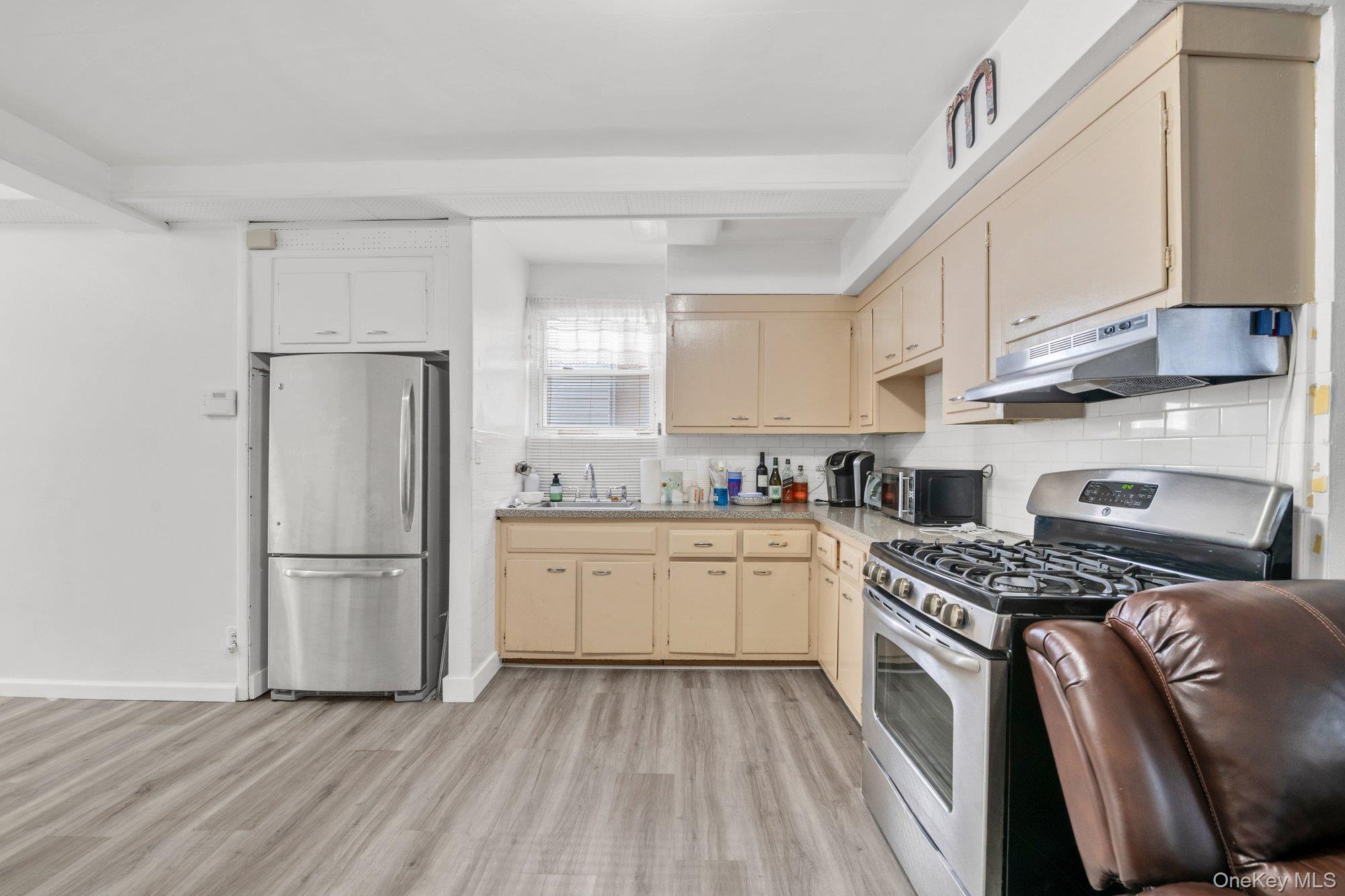 2839 Zulette Avenue Property Photo 4