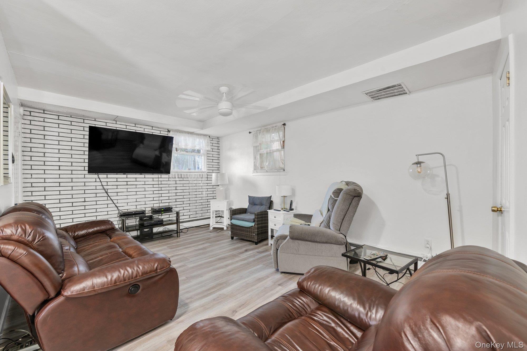 2839 Zulette Avenue Property Photo 11