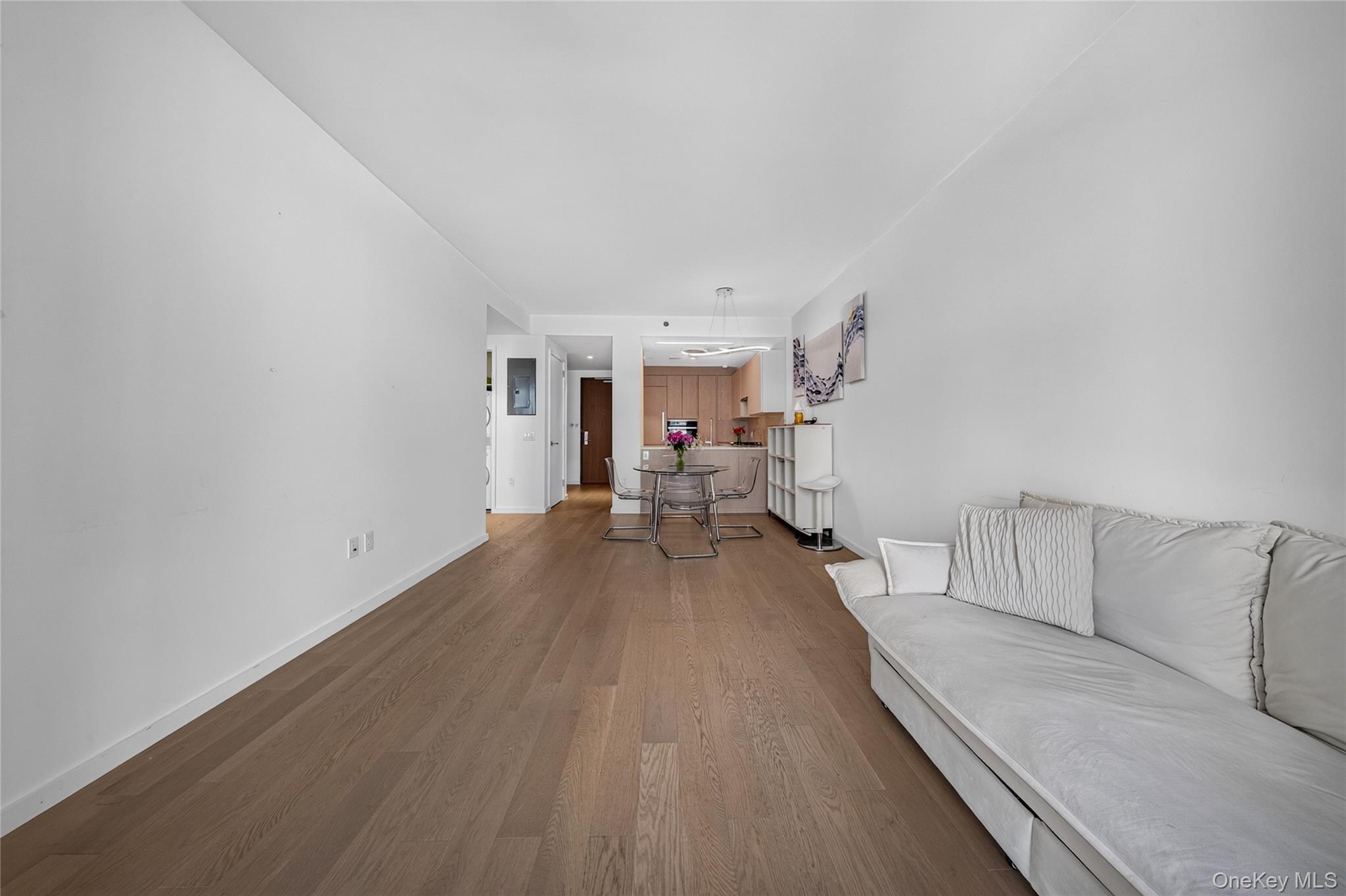 13327 39th Avenue 9f Property Photo 13