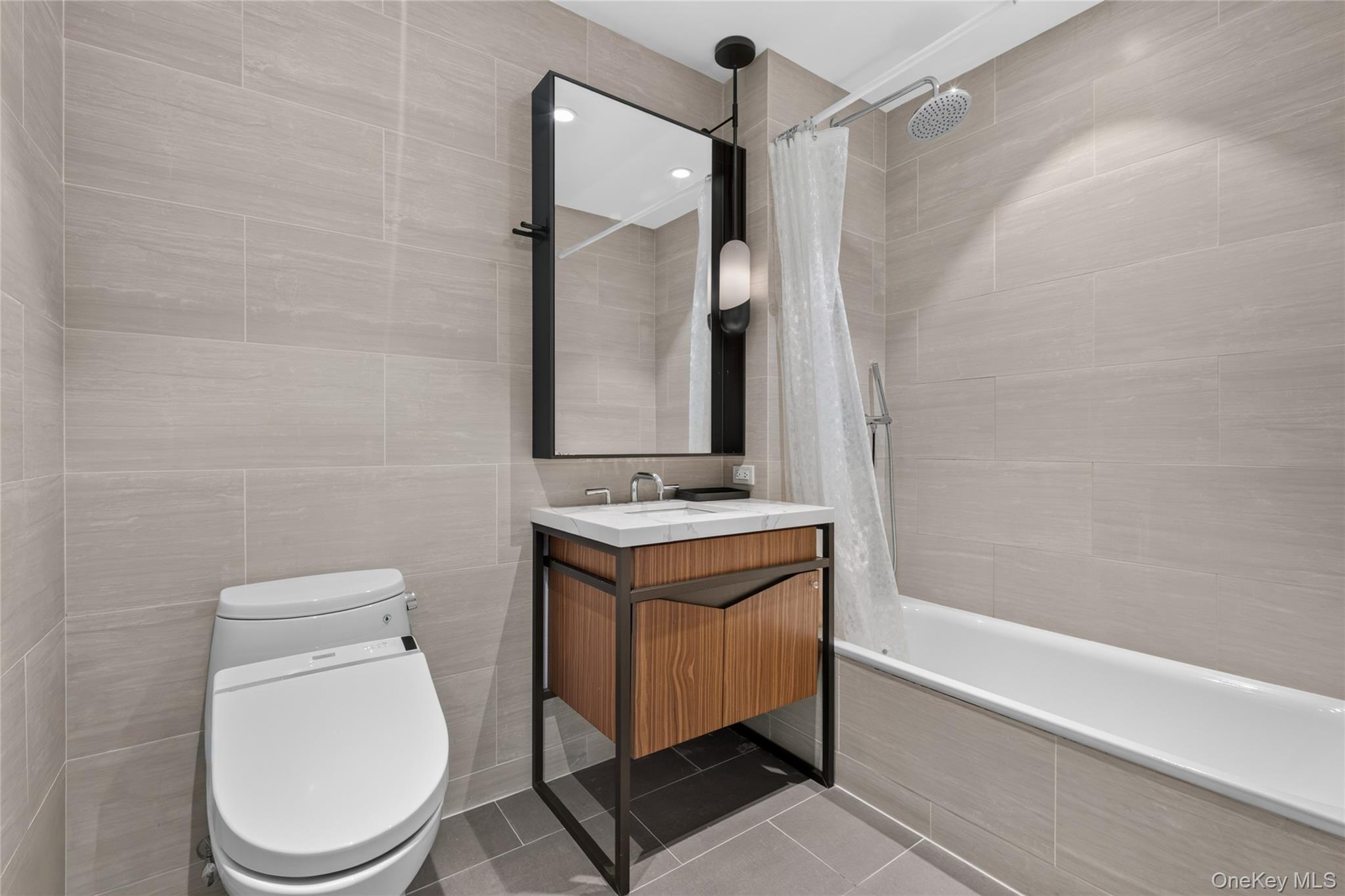 13327 39th Avenue 9f Property Photo 16