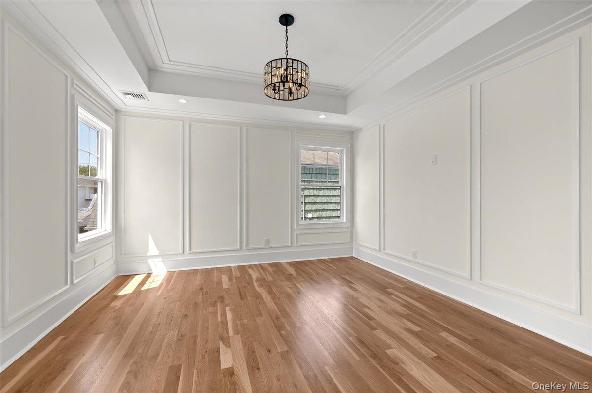 51 Willis Avenue Property Photo 36