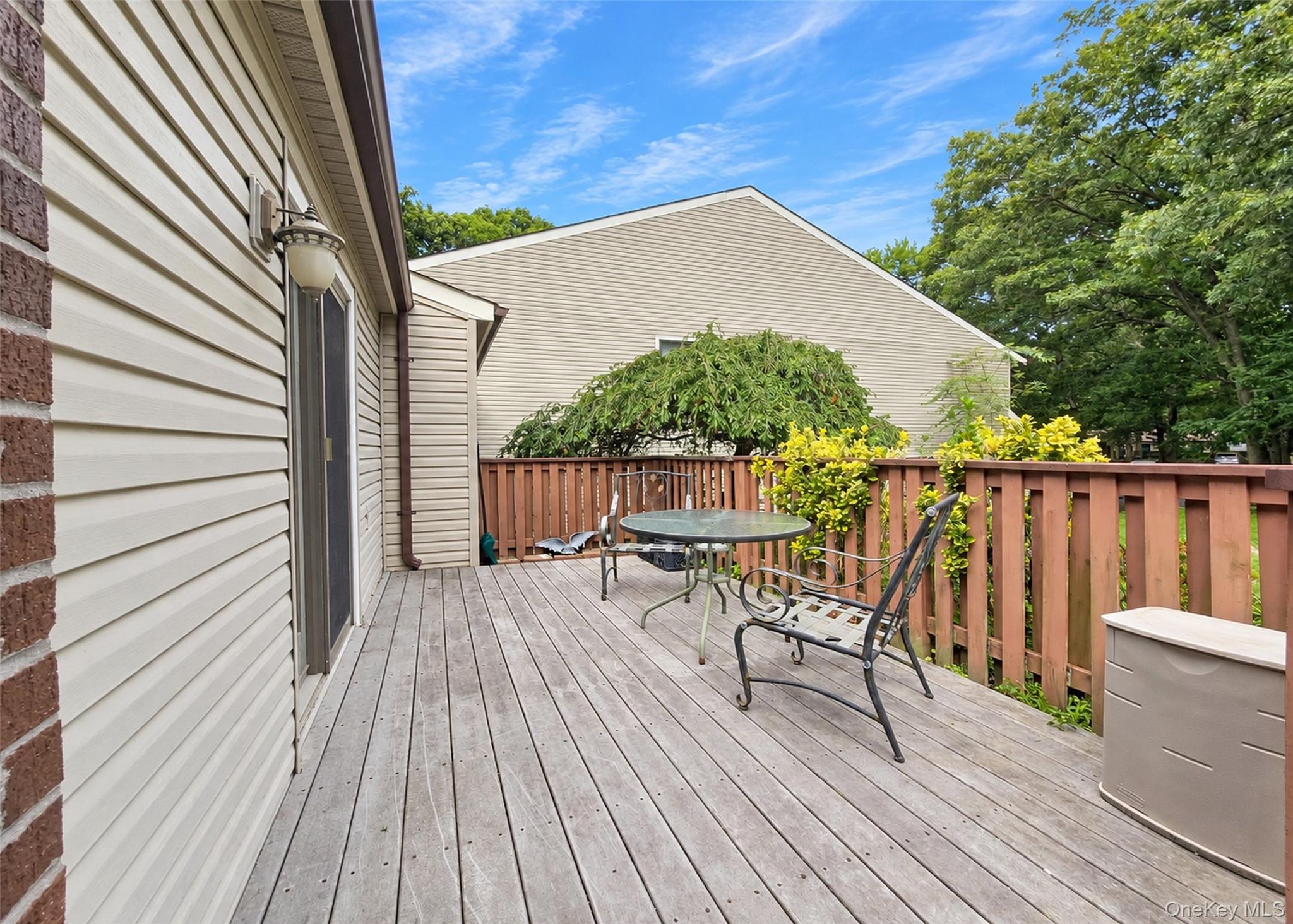 810 Woodland Court Property Photo 17