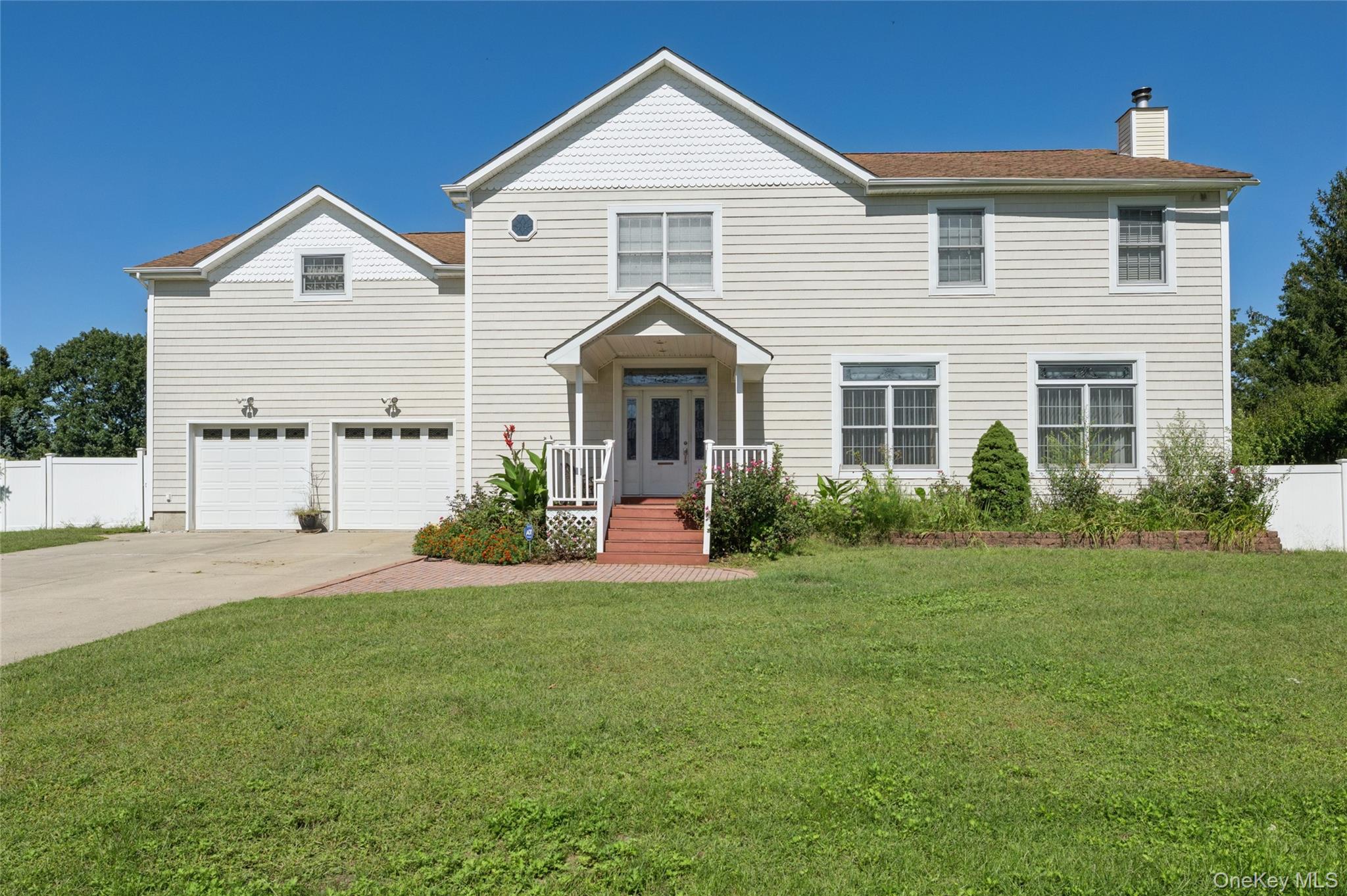 471 Southport Street Property Photo 1