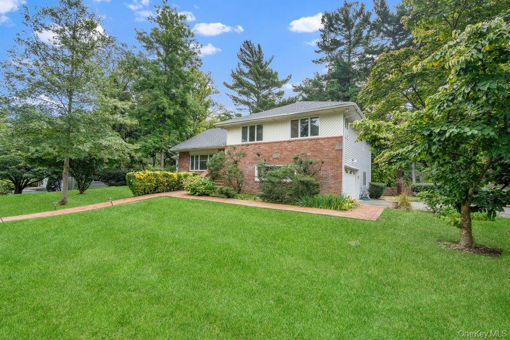 40 Pool Drive Property Photo 2