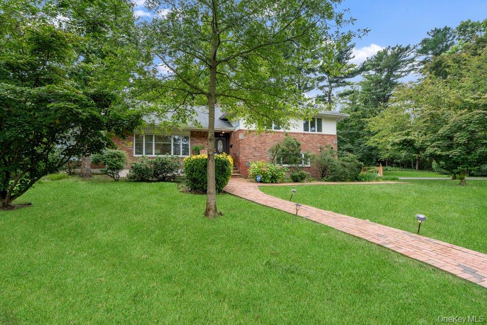 40 Pool Drive Property Photo 4